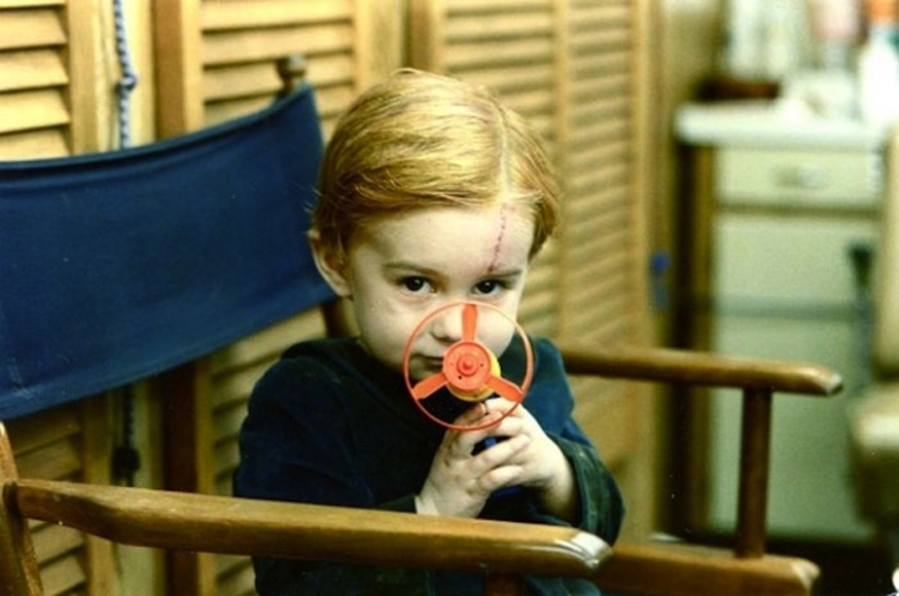 Behind the scenes of famous thrillers and horror films Behind the scenes of famous thrillers and horror films