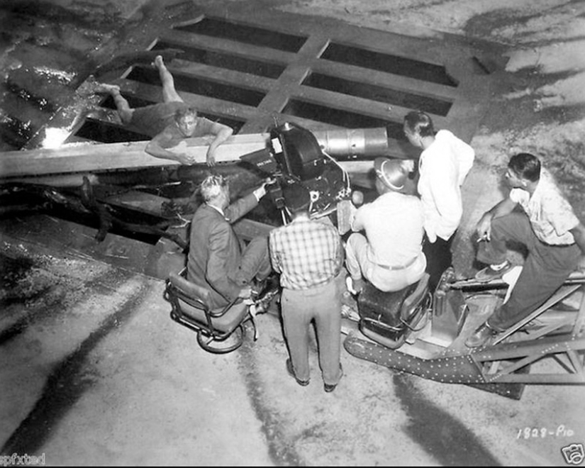 Behind the scenes of famous thrillers and horror films Behind the scenes of famous thrillers and horror films