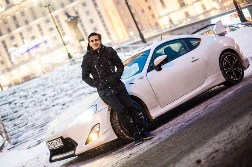 Behind-the-scenes requirements of famous musicians