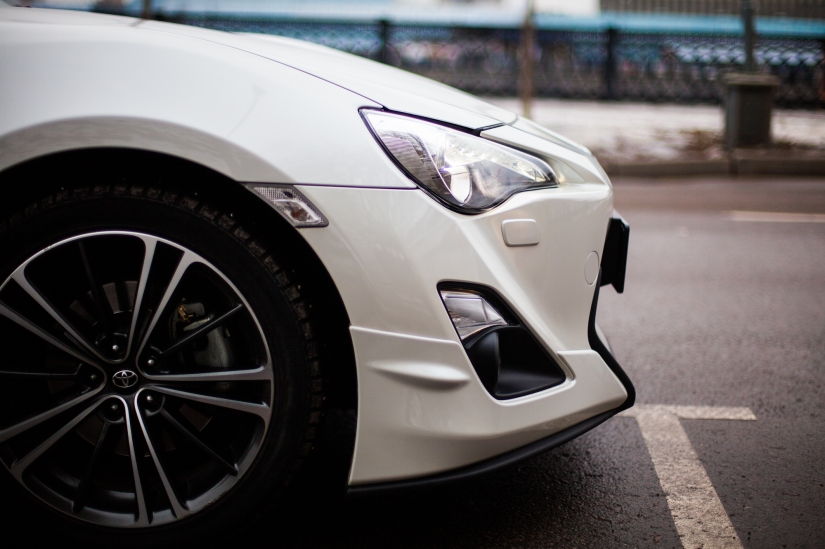 Behind-the-scenes requirements of famous musicians