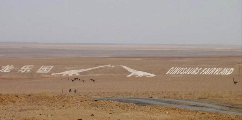 Besando dinosaurios de Eren Caliente en China
