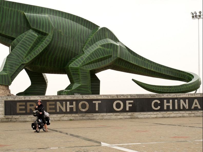 Besando dinosaurios de Eren Caliente en China