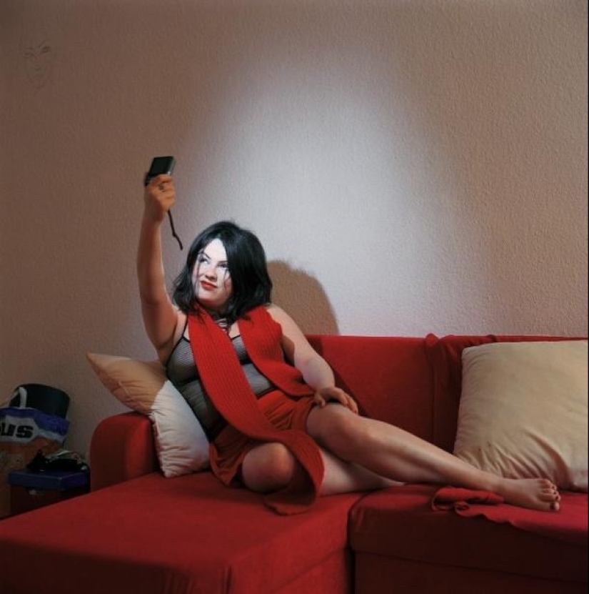 "Beyond the Selfie" - a project by Wolfram Hahn