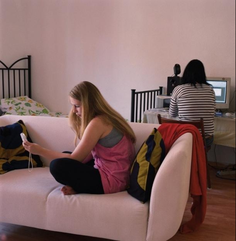 "Beyond the Selfie" - a project by Wolfram Hahn