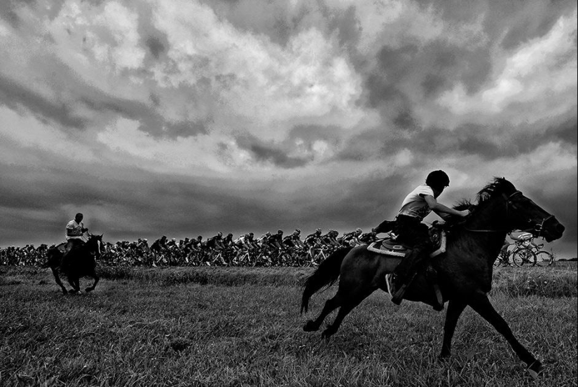 Black and white moments of the "Great Loop" Black and white moments of the "Great Loop"