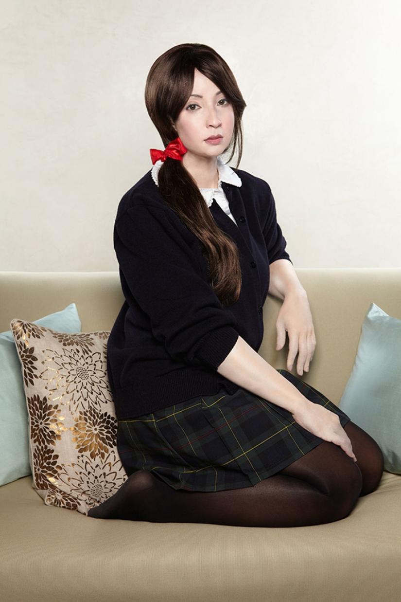 Black and white photo: a mulatto woman takes pictures of herself in the image of her white ancestors