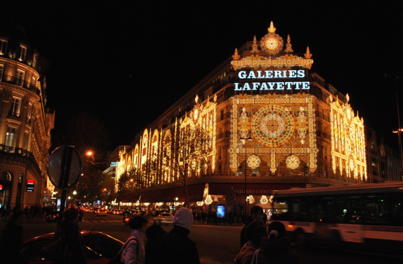 Black Friday and other winter sales around the world