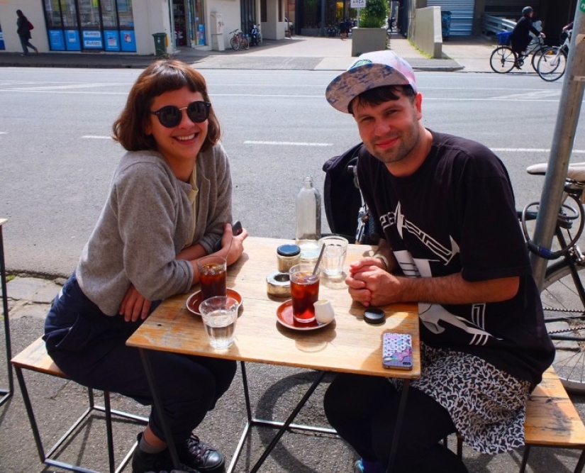 Blogger tomará café con cada uno de los 1000 amigos de Facebook para comunicarse en vivo