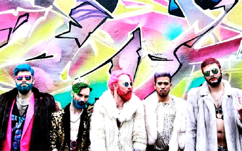 Blue beard: Male mermaids dye their beards different colors