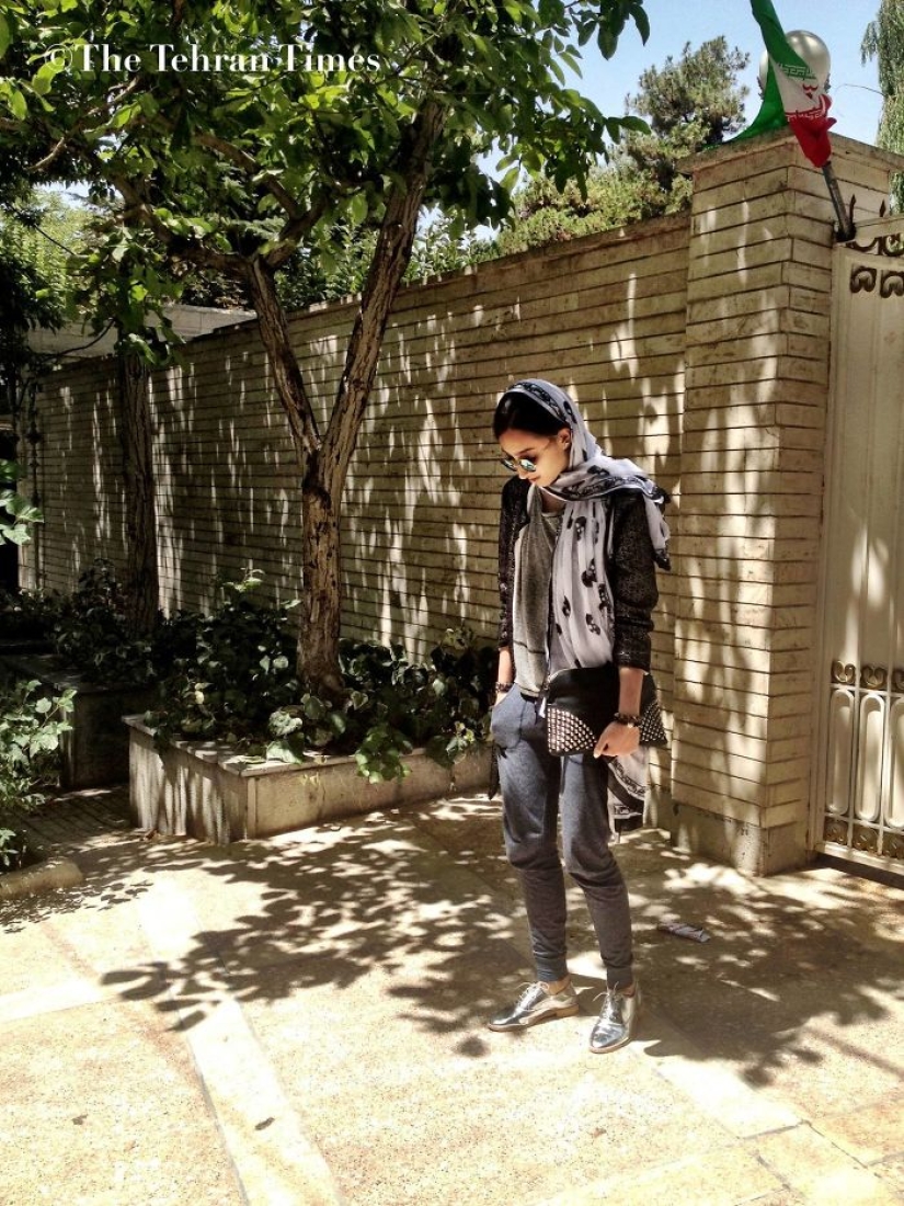 Bold Iranian fashionistas in sneakers destroy stereotypes