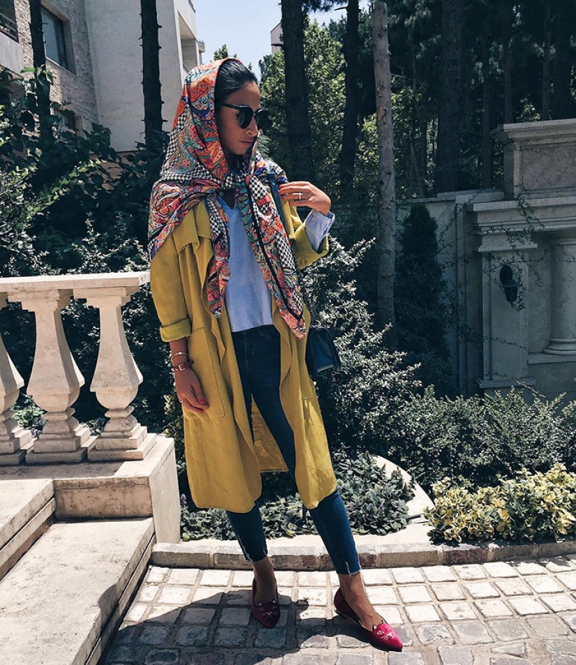 Bold Iranian fashionistas in sneakers destroy stereotypes