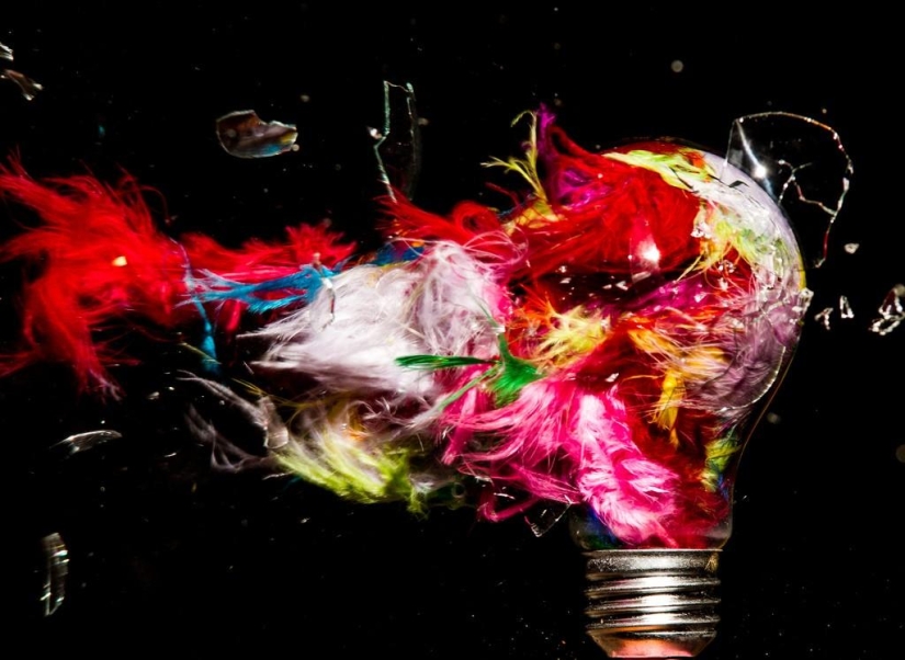 "Bombillas explosivas como sedante": una receta de John Smith "Bombillas explosivas como sedante": una receta de John Smith