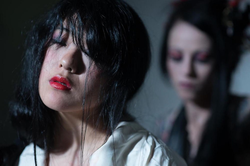 Bondage en japonés: una mujer australiana conquista la escena de un espectáculo prohibido en la Tierra del Sol Naciente