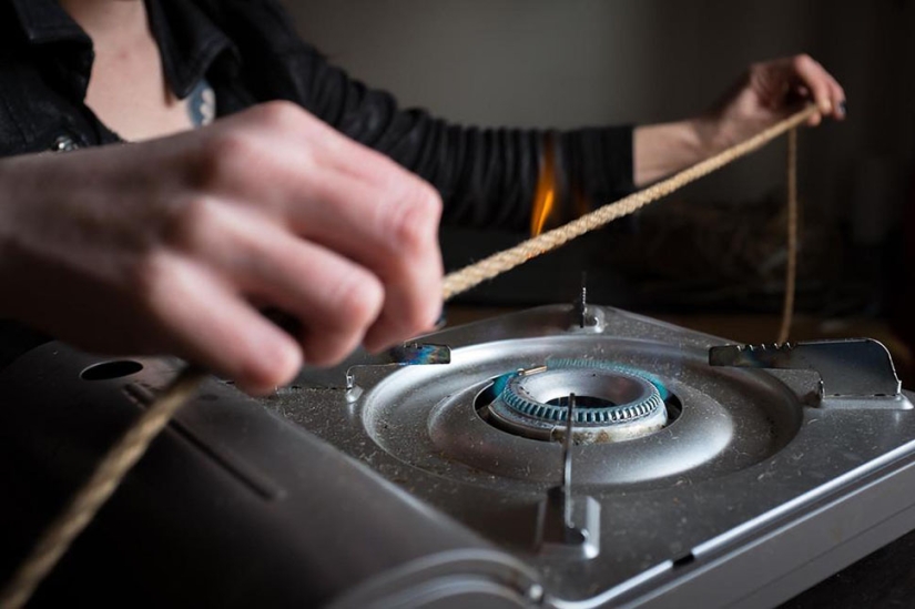 Bondage in Japanese: an Australian woman conquers the scene of a forbidden show in the Land of the Rising Sun