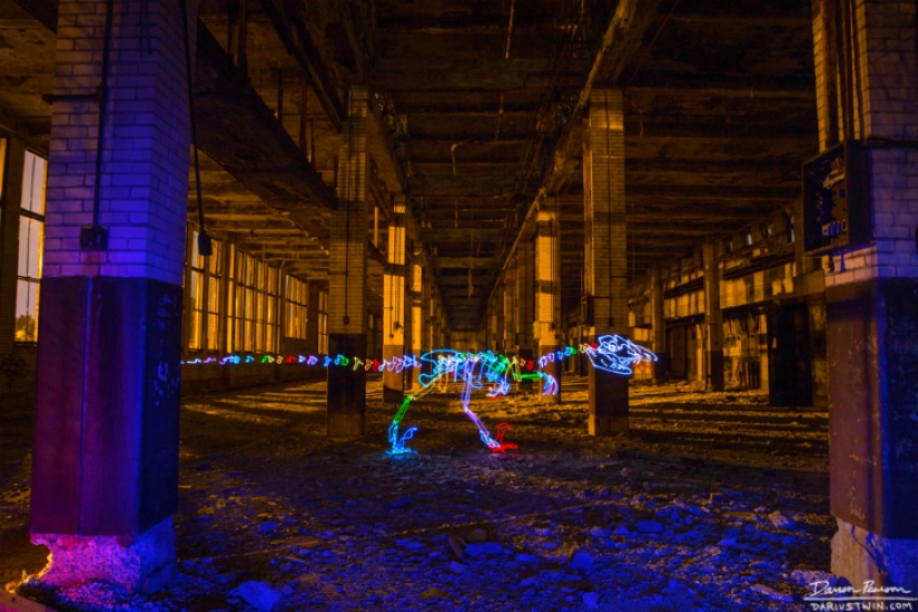 Born into the world: amazing photos of Darren Pearson