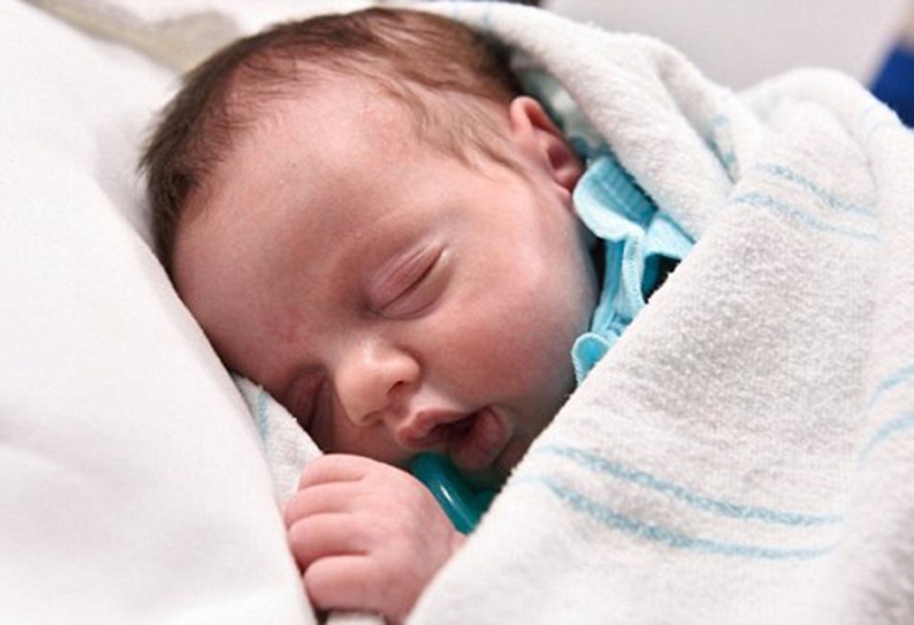 Born twice: doctors took the baby out of the womb to operate and bring it back
