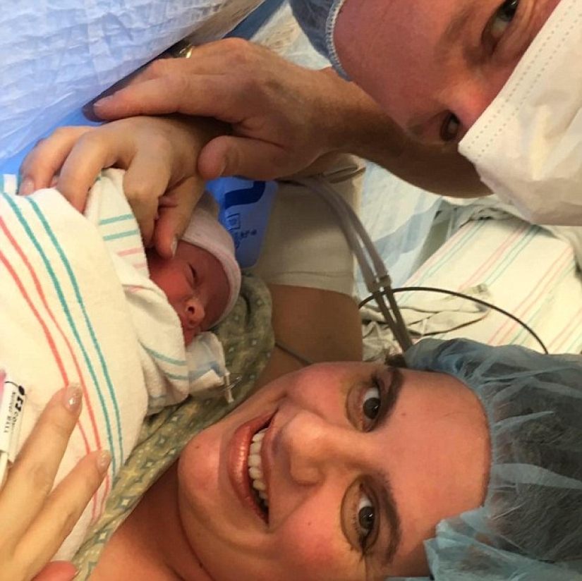 Born twice: doctors took the baby out of the womb to operate and bring it back