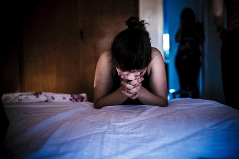 Brazilian photographer showed his girlfriend's home birth Brazilian photographer showed his girlfriend's home birth