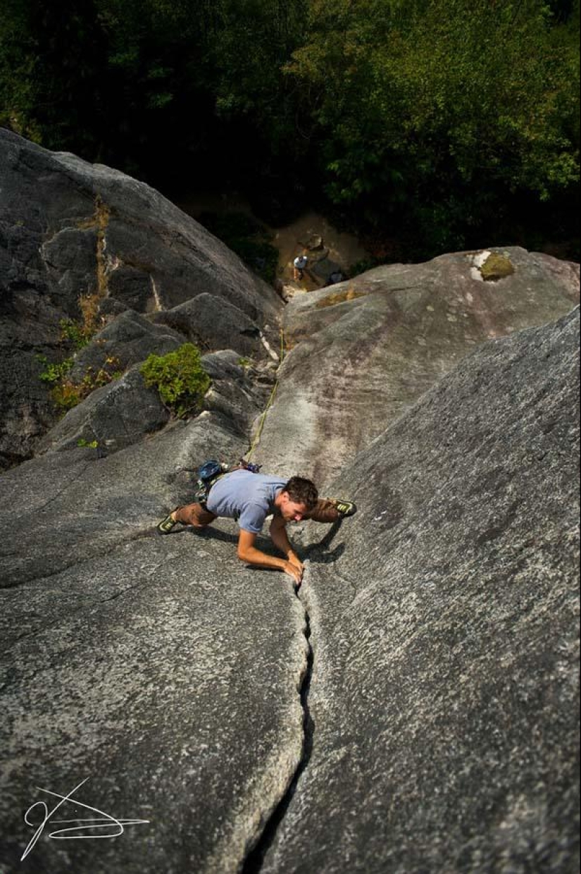 Breathtaking photos of rock climbers