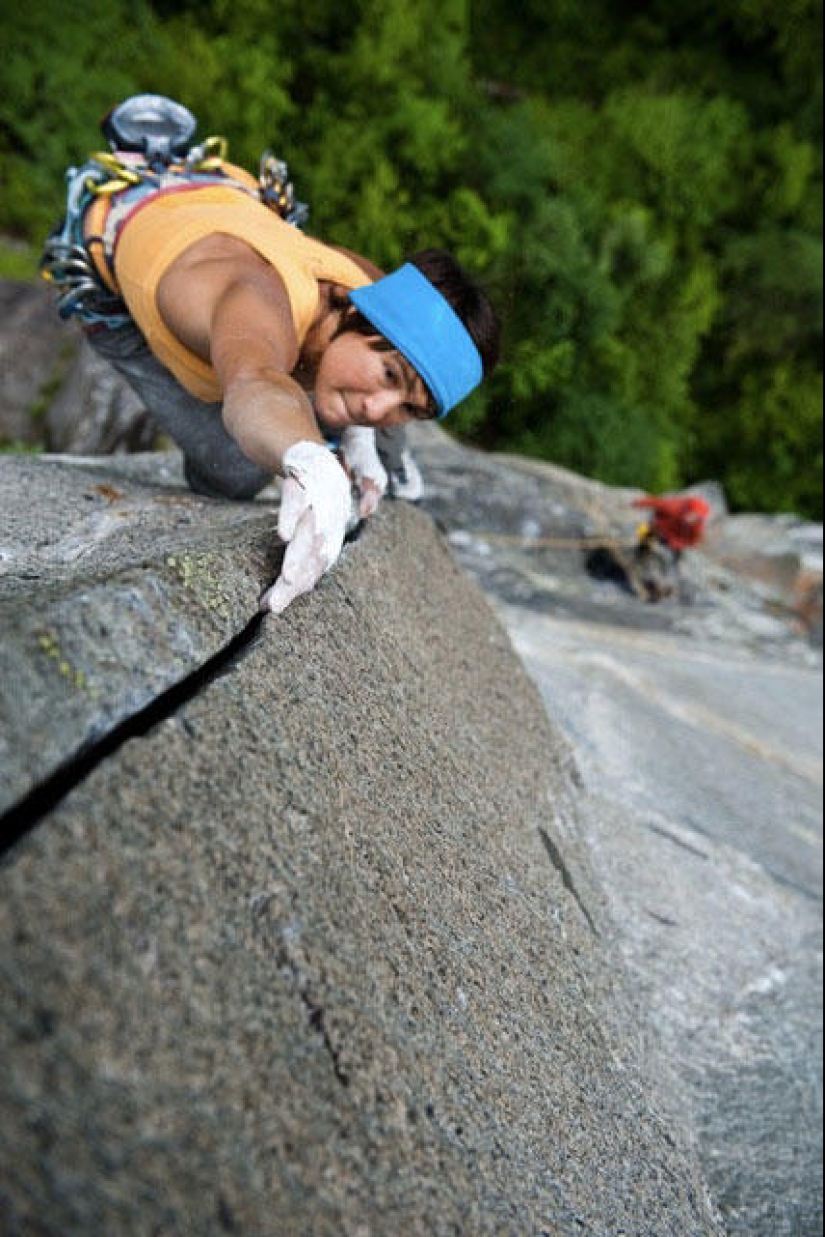Breathtaking photos of rock climbers