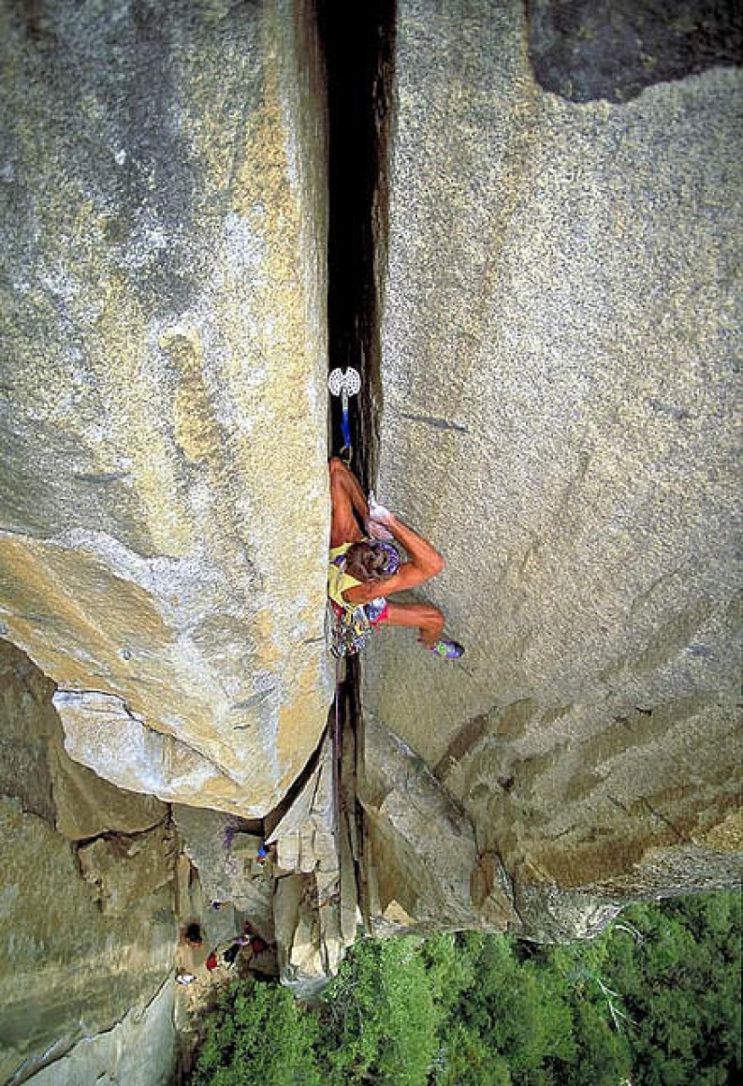 Breathtaking photos of rock climbers