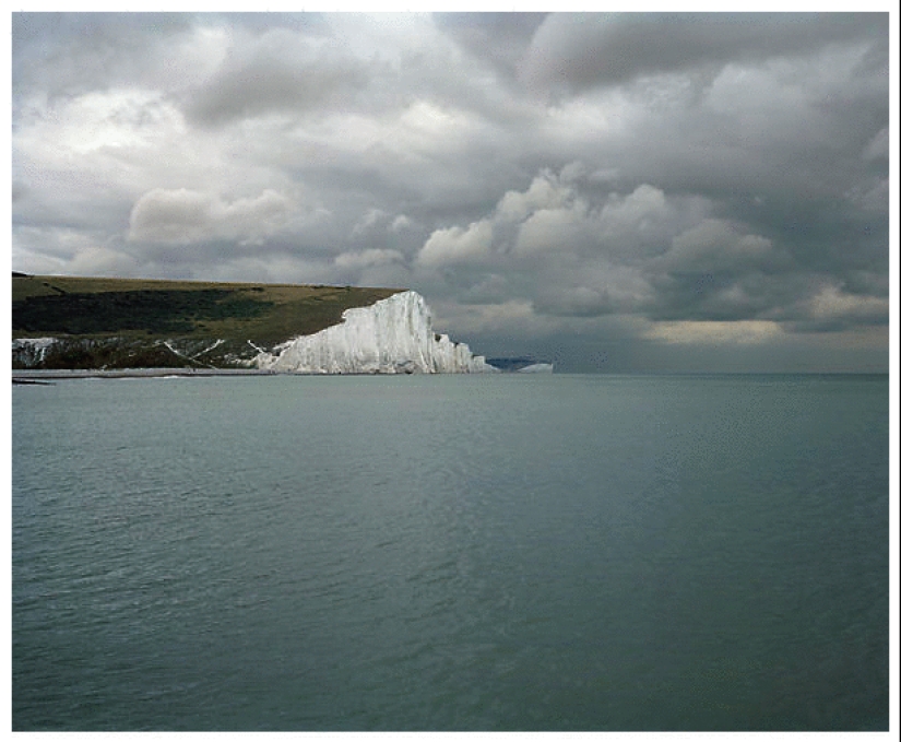 British coast at high and low tide