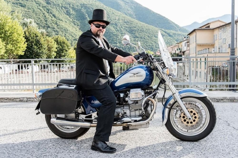 Bueno, eres tan aterrador: el festival anual de personas feas se celebró en Italia Bueno, eres tan aterrador: el festival anual de personas feas se celebró en Italia