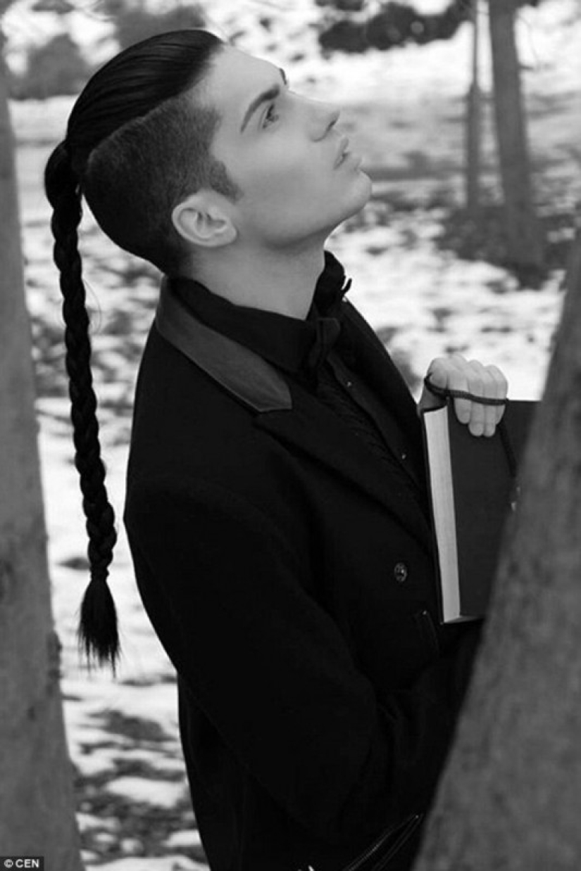 Bulgarian Barbies and Ken swear they&#39;re all natural