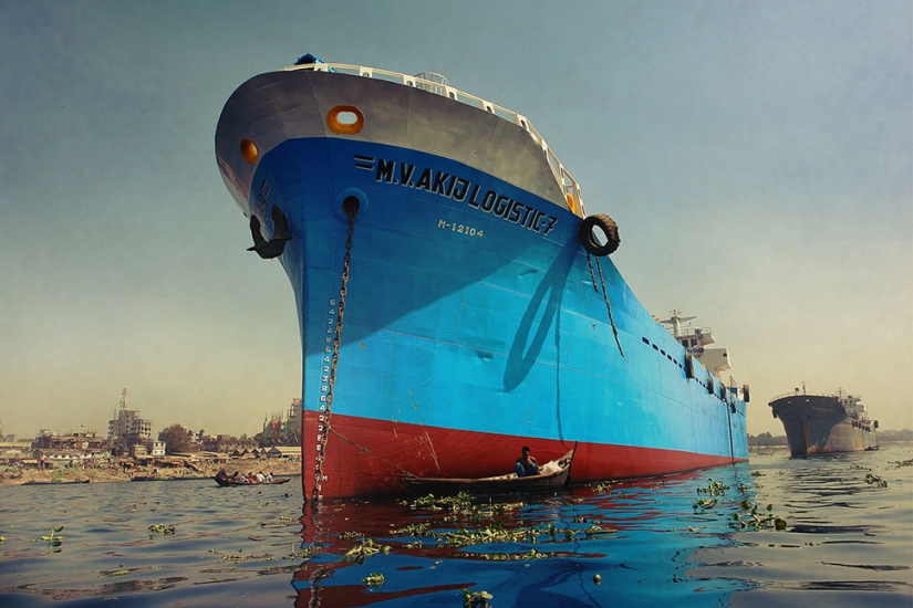 Burdeles de Petya: para aquellos que se perdieron la exposición fotográfica del experto en cortesanas, la mostramos en línea Burdeles de Petya: para aquellos que se perdieron la exposición fotográfica del experto en cortesanas, la mostramos en línea