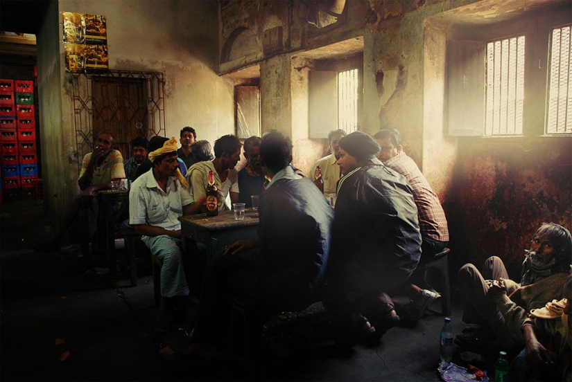 Burdeles de Petya: para aquellos que se perdieron la exposición fotográfica del experto en cortesanas, la mostramos en línea Burdeles de Petya: para aquellos que se perdieron la exposición fotográfica del experto en cortesanas, la mostramos en línea