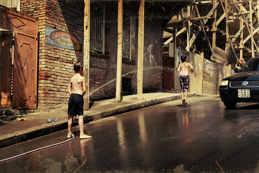 Burdeles de Petya: para aquellos que se perdieron la exposición fotográfica del experto en cortesanas, la mostramos en línea Burdeles de Petya: para aquellos que se perdieron la exposición fotográfica del experto en cortesanas, la mostramos en línea