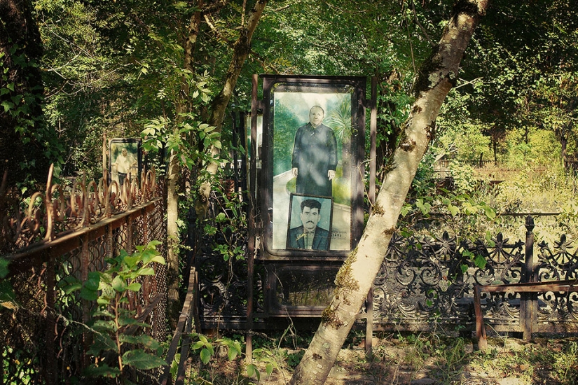 Burdeles de Petya: para aquellos que se perdieron la exposición fotográfica del experto en cortesanas, la mostramos en línea Burdeles de Petya: para aquellos que se perdieron la exposición fotográfica del experto en cortesanas, la mostramos en línea