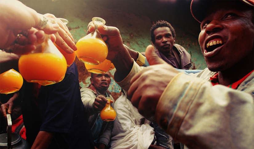 Burdeles de Petya: para aquellos que se perdieron la exposición fotográfica del experto en cortesanas, la mostramos en línea Burdeles de Petya: para aquellos que se perdieron la exposición fotográfica del experto en cortesanas, la mostramos en línea