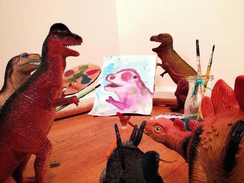 Cada noche los dinosaurios tienen una fila Cada noche los dinosaurios tienen una fila