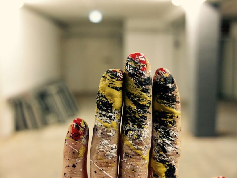 Cada vez que hago arte, también me transformo a mí mismo en una obra de arte. Cada vez que hago arte, también me transformo a mí mismo en una obra de arte.