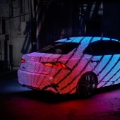 Camaleonmóvil. El nuevo modelo de Lexus estaba cubierto de LED