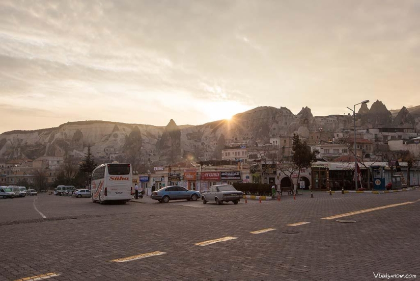 Capadocia: amanecer en puestas de sol y globos aerostáticos por primera vez Capadocia: amanecer en puestas de sol y globos aerostáticos por primera vez
