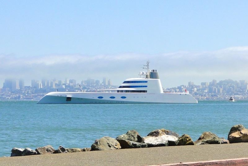 Caprichos de los oligarcas rusos: el yate de Melnichenko Caprichos de los oligarcas rusos: el yate de Melnichenko