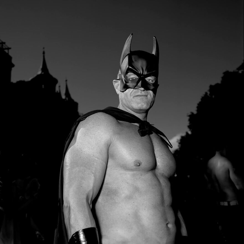 Capturando la magia urbana: todo sobre la galardonada colección de fotografía callejera 2023 de la revista Photo Capturando la magia urbana: todo sobre la galardonada colección de fotografía callejera 2023 de la revista Photo