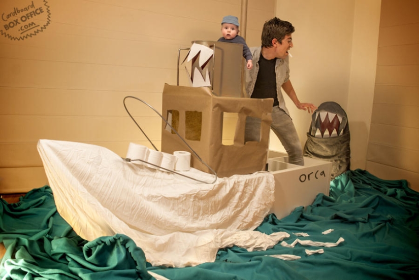 Cardboard Movies: Funny Parents Recreate Famous Movies Cardboard Movies: Funny Parents Recreate Famous Movies