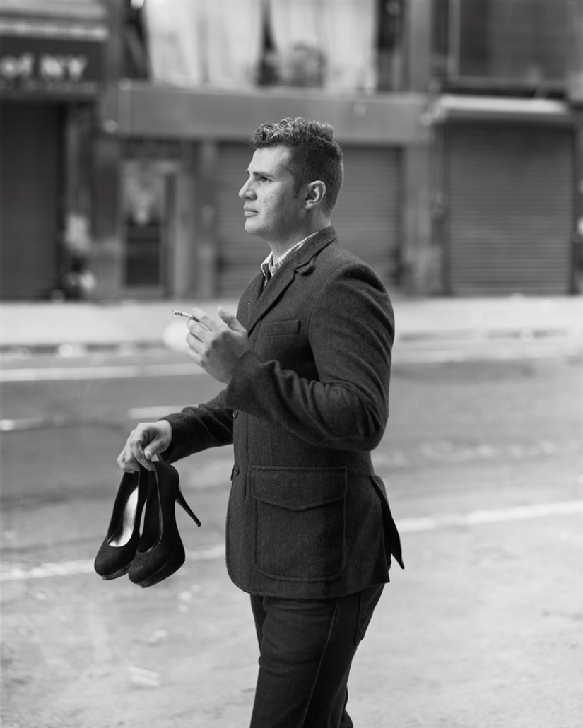 Carriage—to-Pumpkin: New York City Street Scenes early Sunday morning Carriage—to-Pumpkin: New York City Street Scenes early Sunday morning