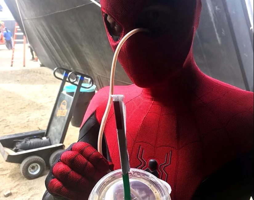 Celebrities Who Admitted That Their On-Screen Costumes Were A Torture To Wear