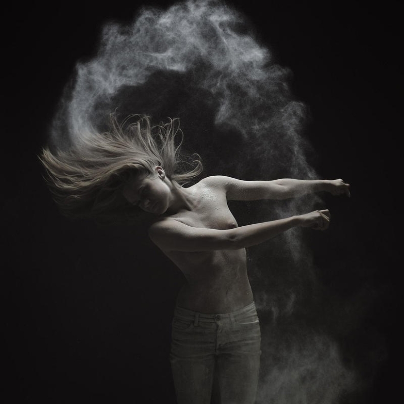 Cenizas - erótica no trivial por Olivier Valsecchi Cenizas - erótica no trivial por Olivier Valsecchi