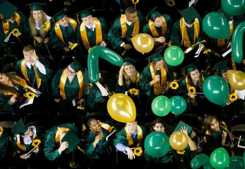 Ceremonias de graduación en todo el mundo. Ceremonias de graduación en todo el mundo.