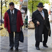 Charismatic old man Ali demonstrates a new bow every day