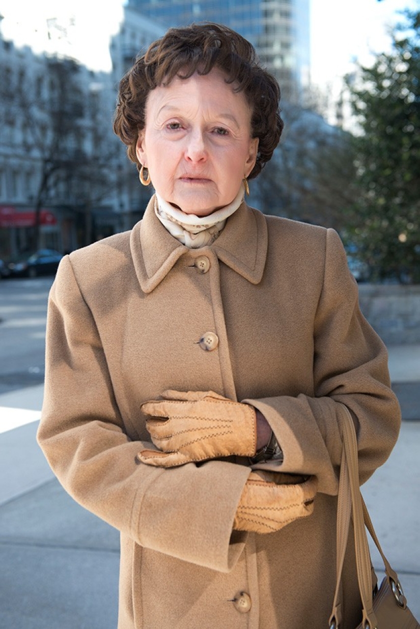 Chicas de edad elegante de Manhattan y Beverly Hills