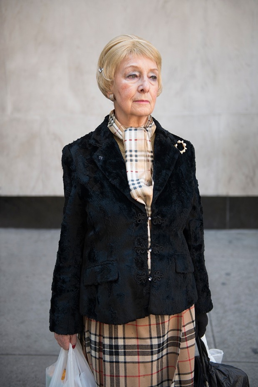 Chicas de edad elegante de Manhattan y Beverly Hills