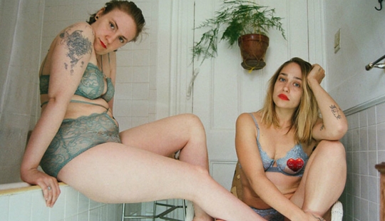 Chicas simples: en la campaña publicitaria de ropa interior, se eliminaron las mujeres con una figura ordinaria