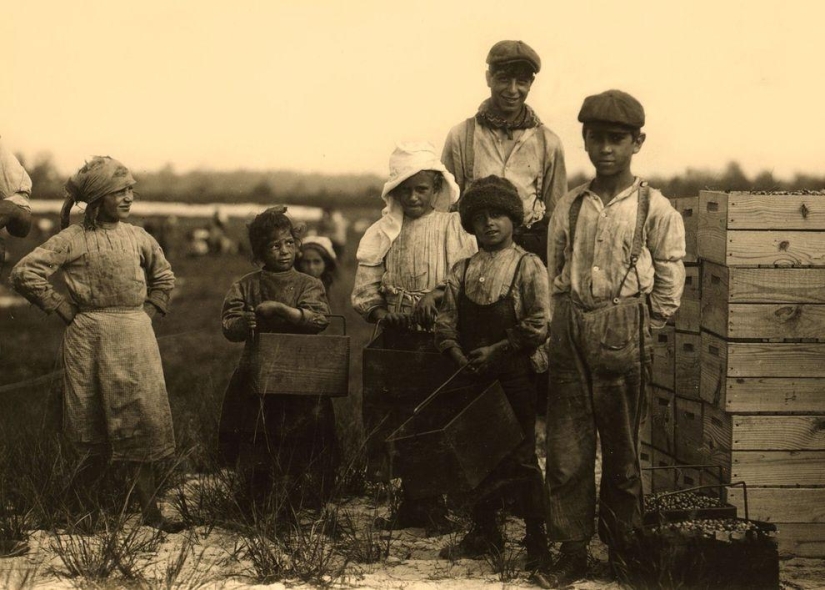 Child labor in America in the early 20th century Child labor in America in the early 20th century