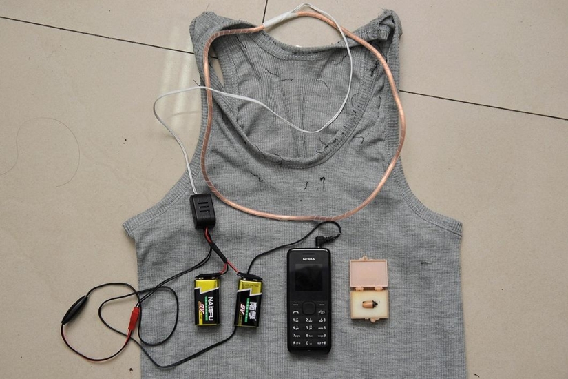 Chinese police showed devices that applicants tried to use to pass exams